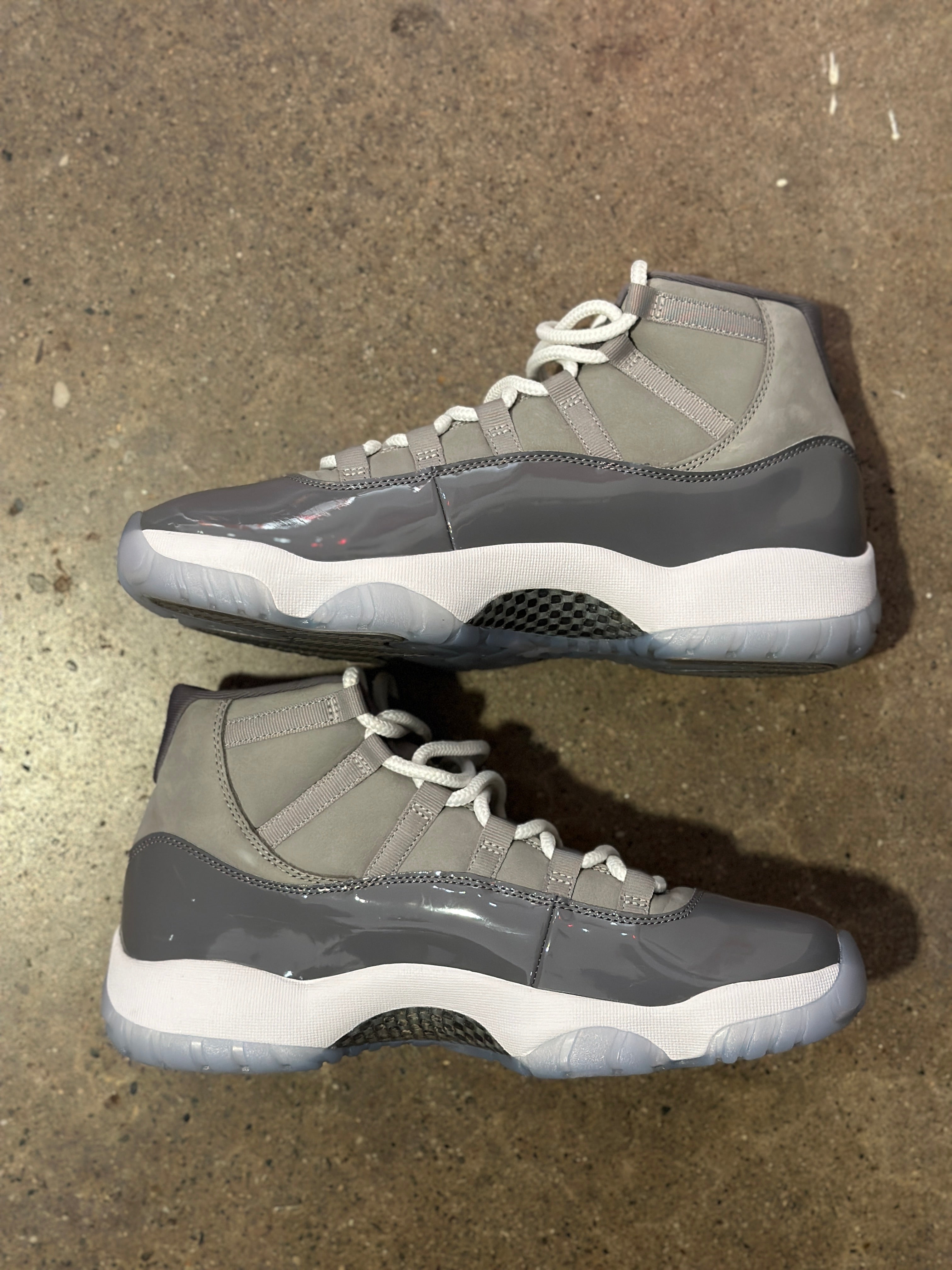 Jordan 11 Retro Cool Grey (2021) (Pre-Owned) Sz 11.5