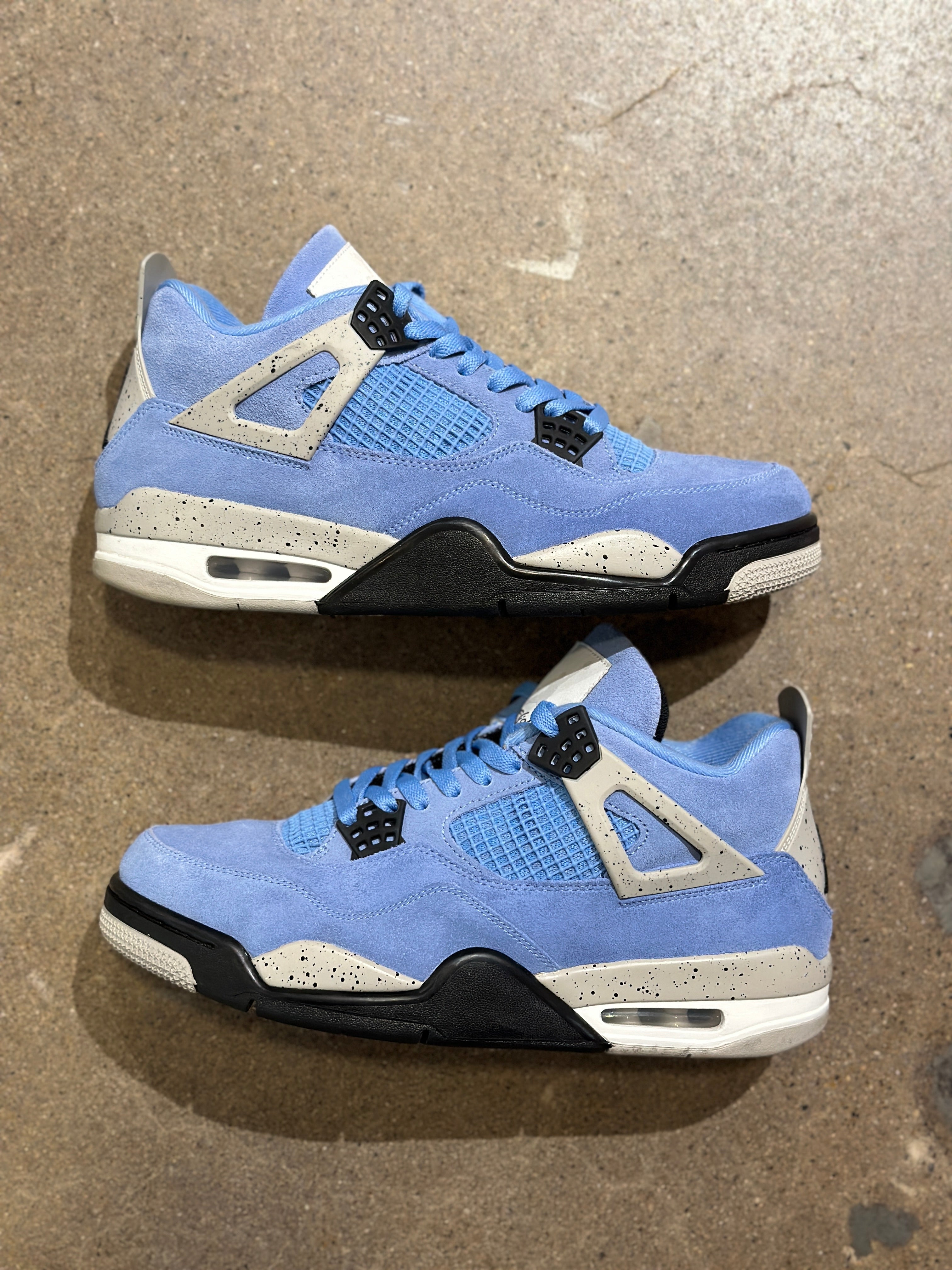 Jordan 4 Retro University Blue (PRE-OWNED) Sz 10