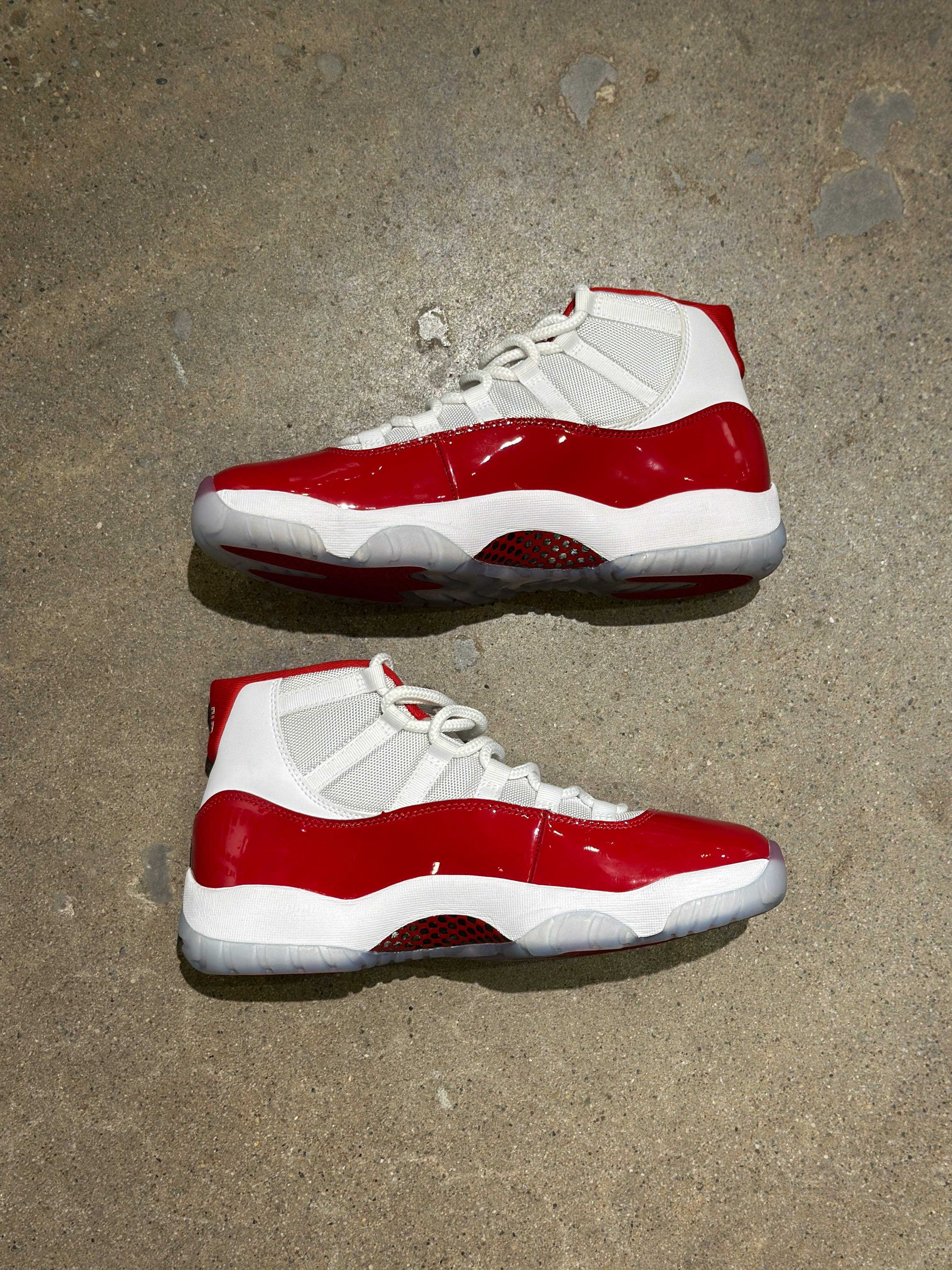 Jordan 11 Retro "Cherry" (2022) (Pre-Owned)Sz 10.5