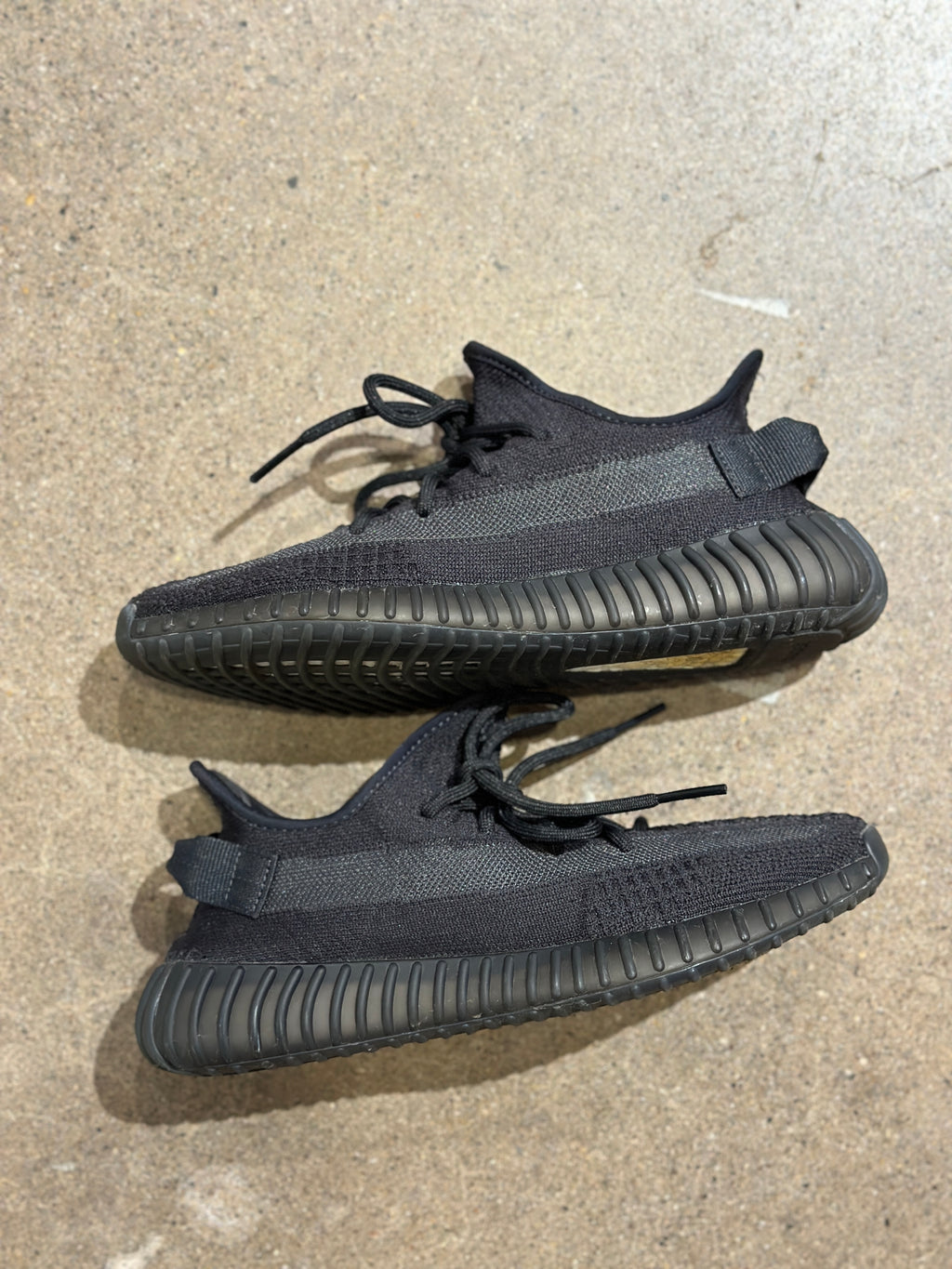 adidas Yeezy Boost 350 V2 Onyx (Pre-Owned) Sz 8