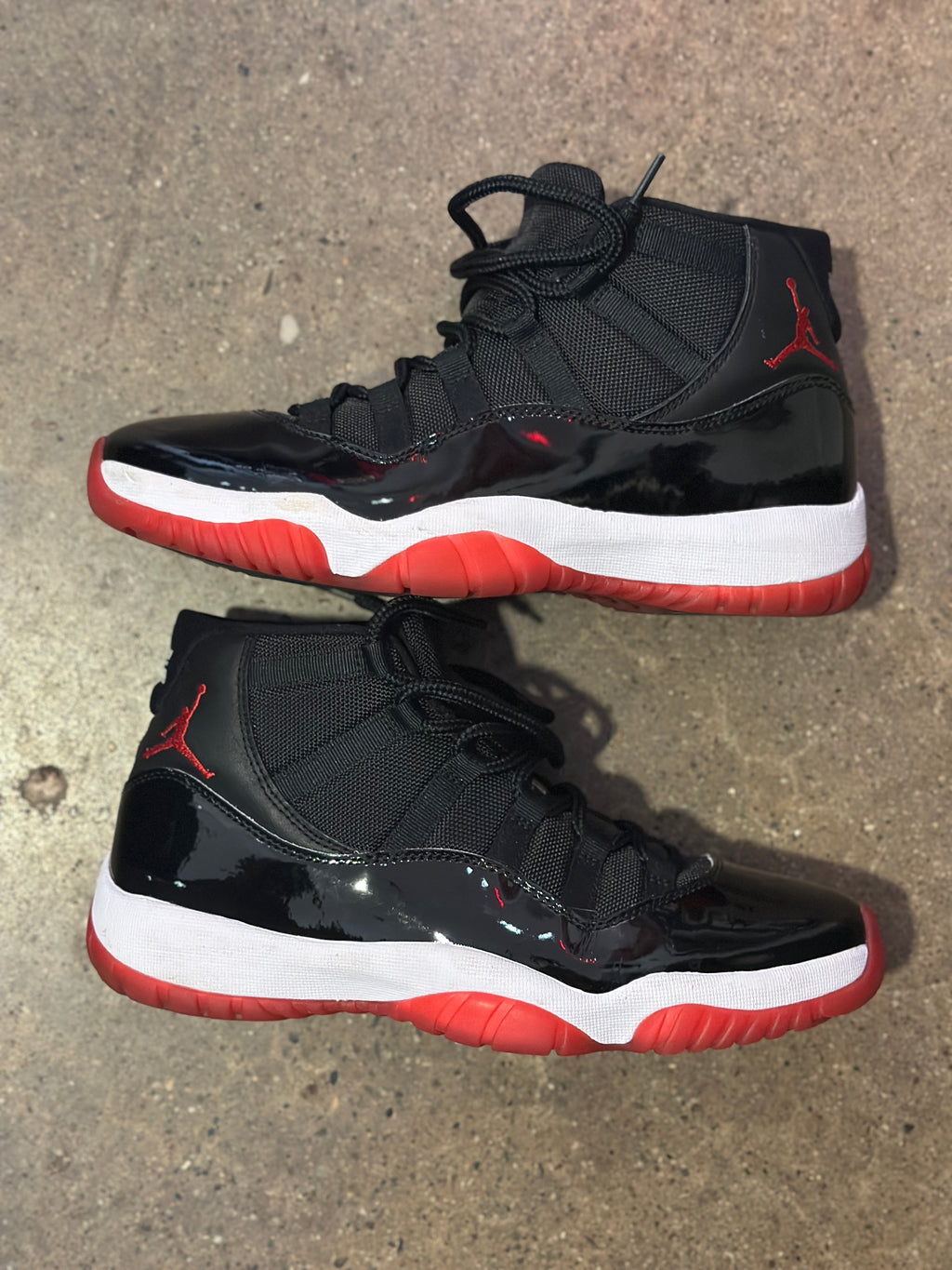 Jordan 11 Retro Playoffs Bred (2019) (Pre-Owned) Sz 10.5