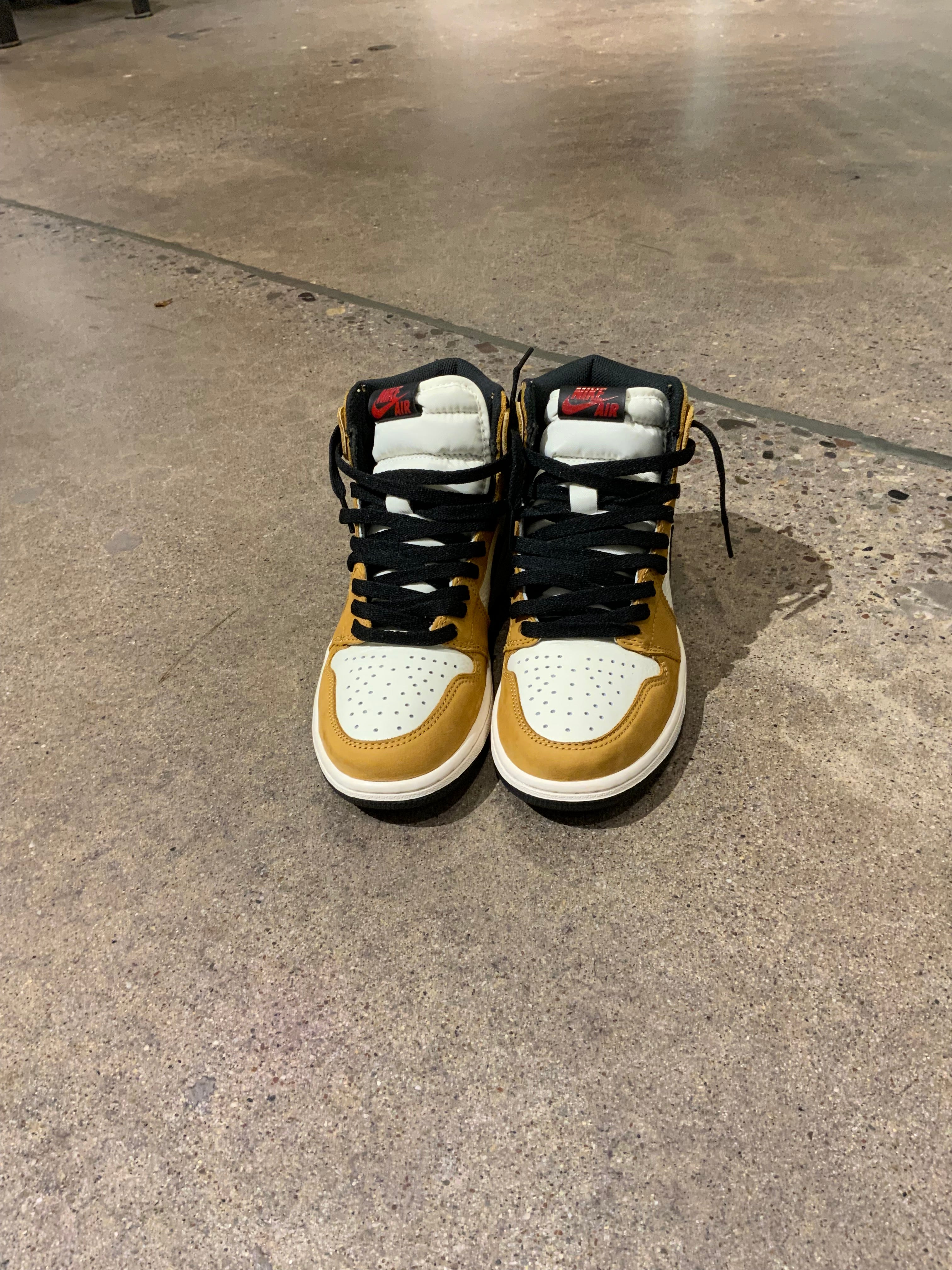 Jordan 1 Rookie of the Year (Pre-owned)