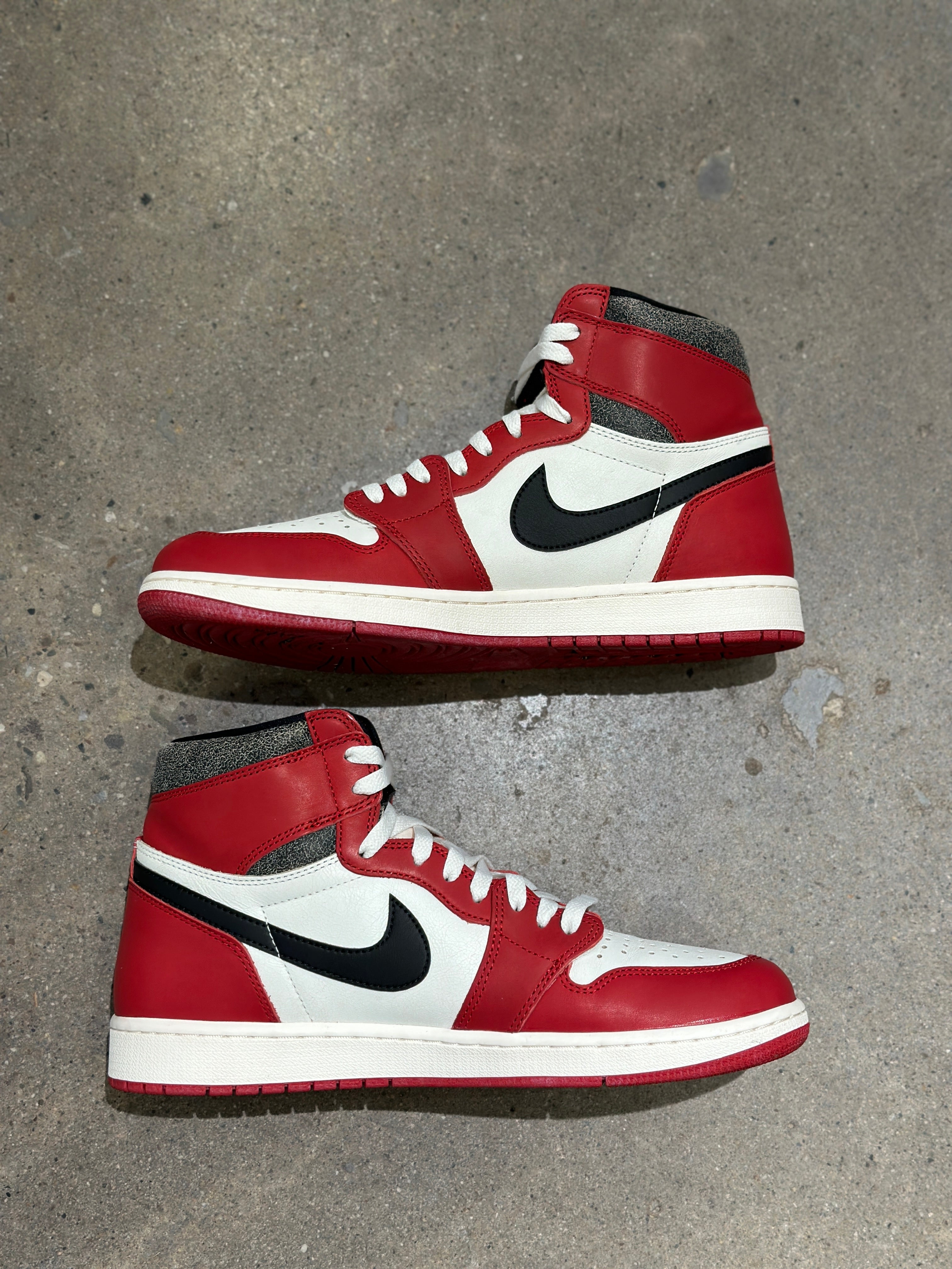 Jordan 1 Retro High OG Chicago Lost and Found (Pre-Owned) Sz 12