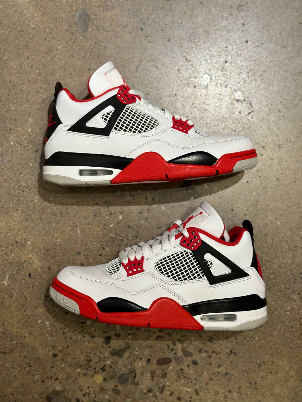 Jordan 4 Retro Fire Red (2020) (Pre-Owned) Sz 7.5