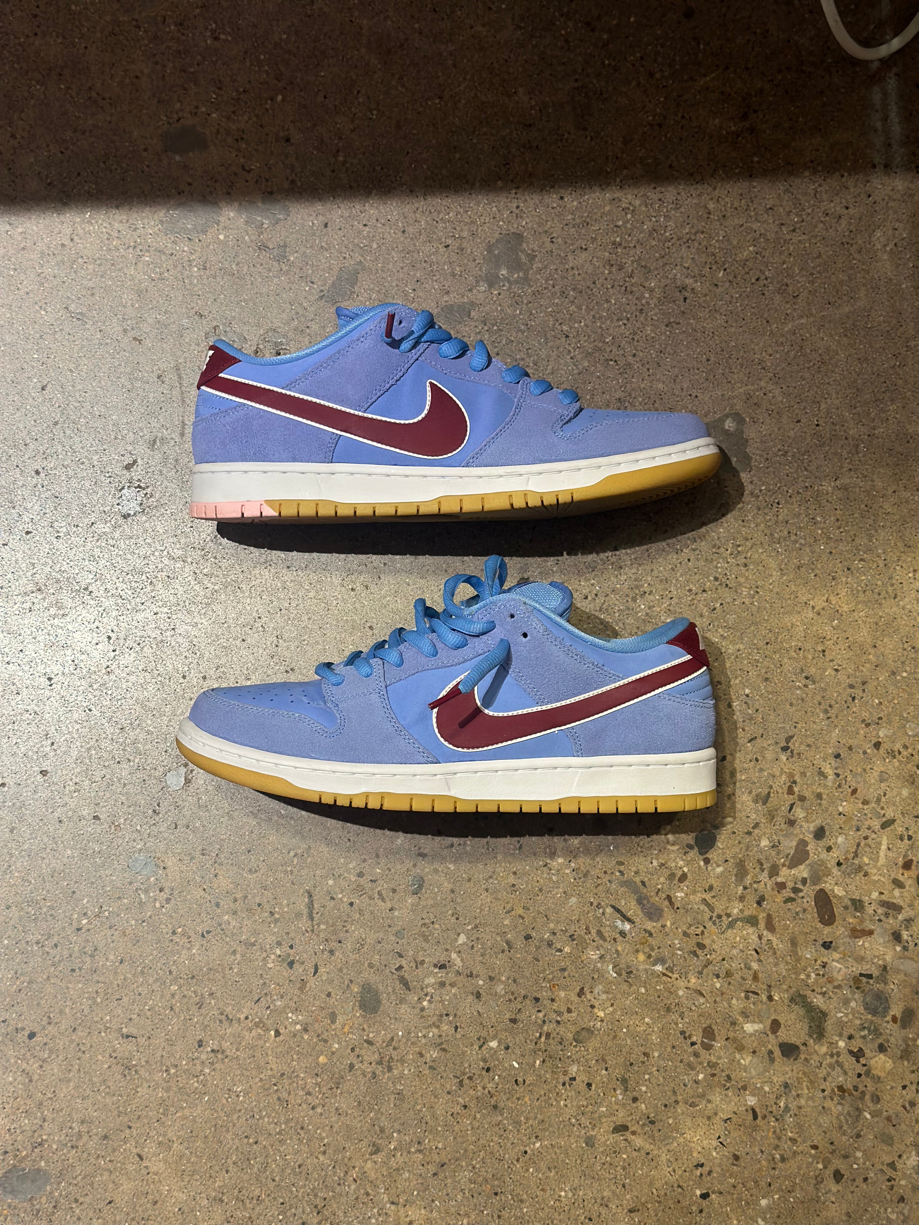 Nike SB Dunk Low Philadelphia Phillies (PRE-OWNED)