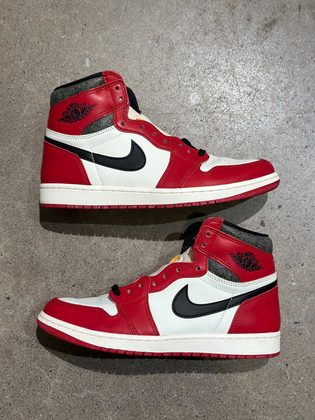 Jordan 1 Retro High OG Chicago Lost and Found (Pre-Owned) SZ 10