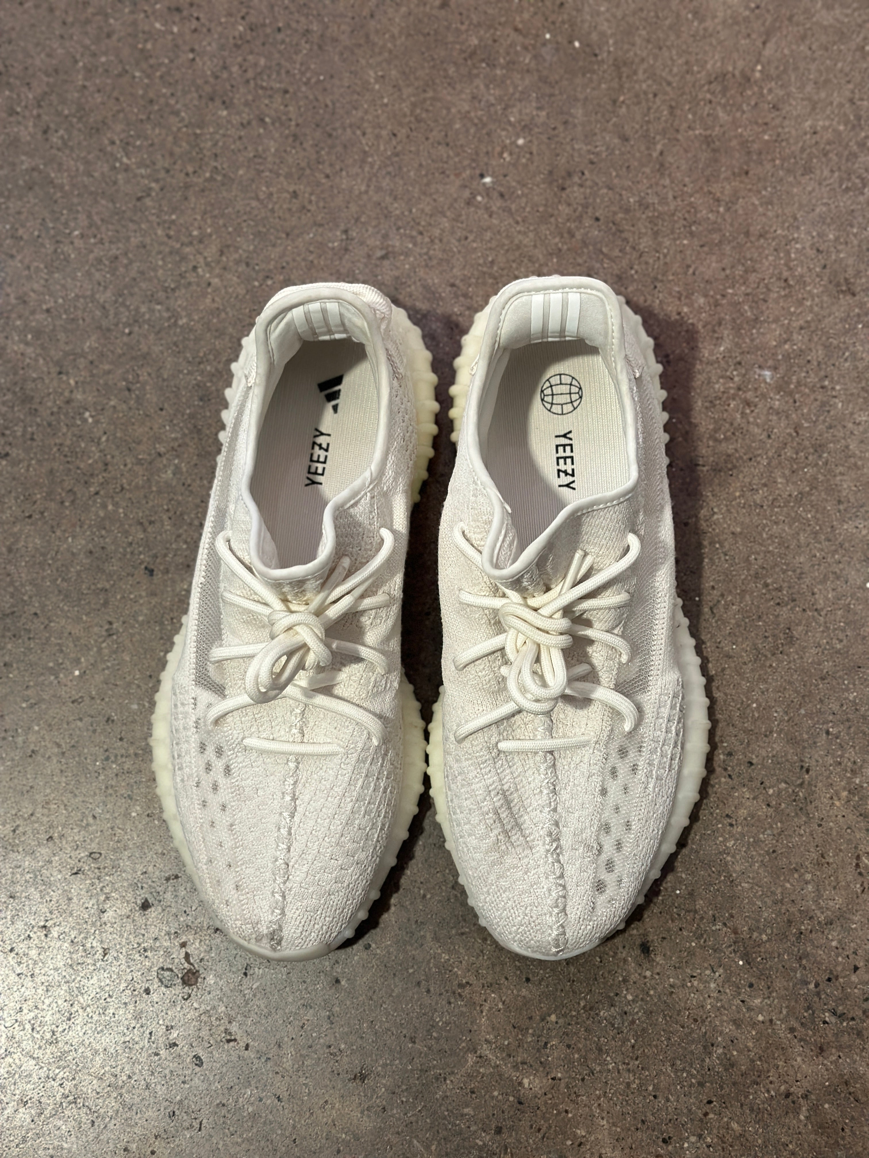 adidas Yeezy Boost 350 V2 Bone (Pre-Owned) SZ 11