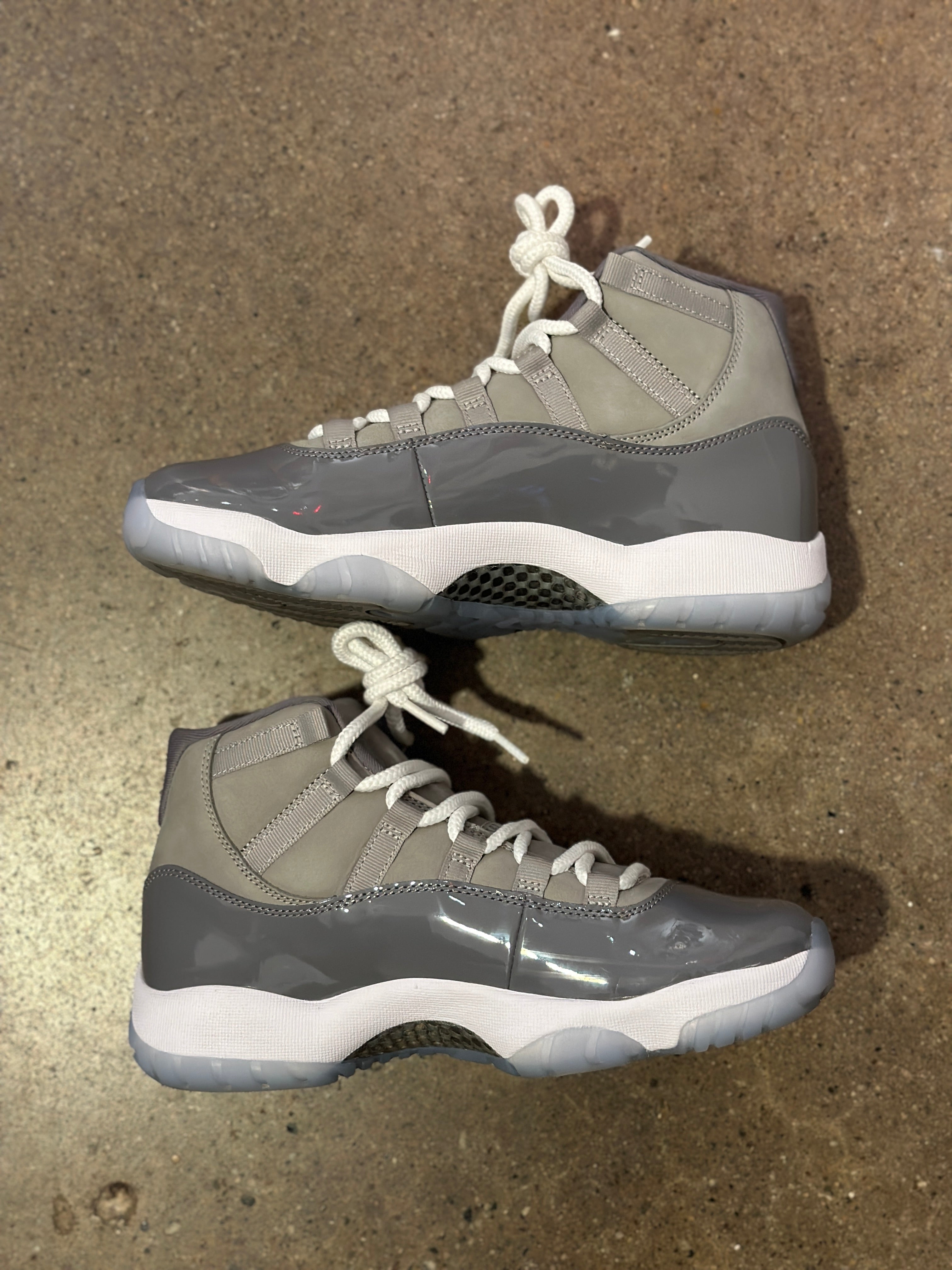 Jordan 11 Retro Cool Grey (2021) (Pre-Owned) Sz 8