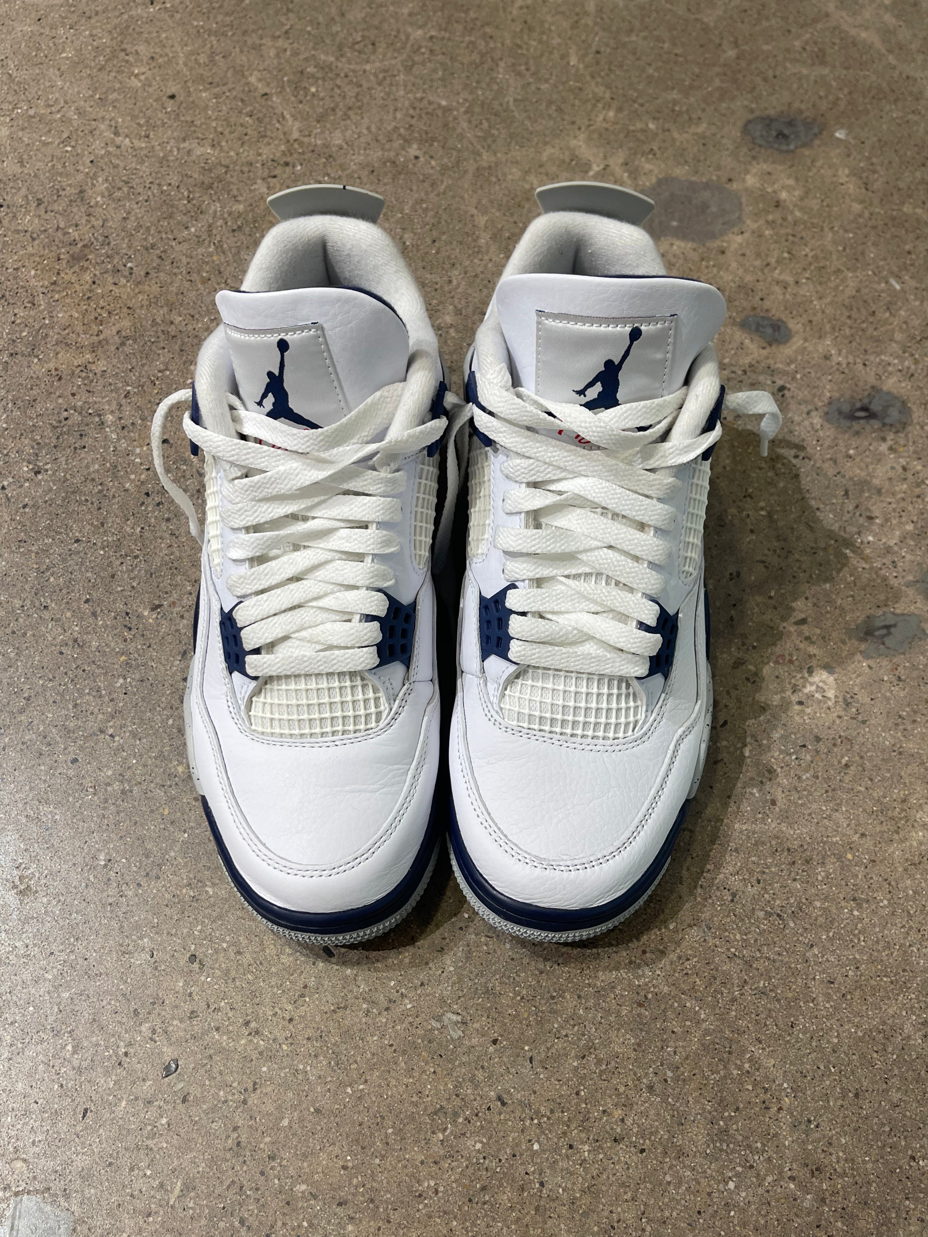 Jordan 4 Retro Midnight Navy (Pre-Owned) sz 7.5