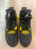 Jordan 4 Retro Thunder (2023) sz 8  (Pre-Owned)