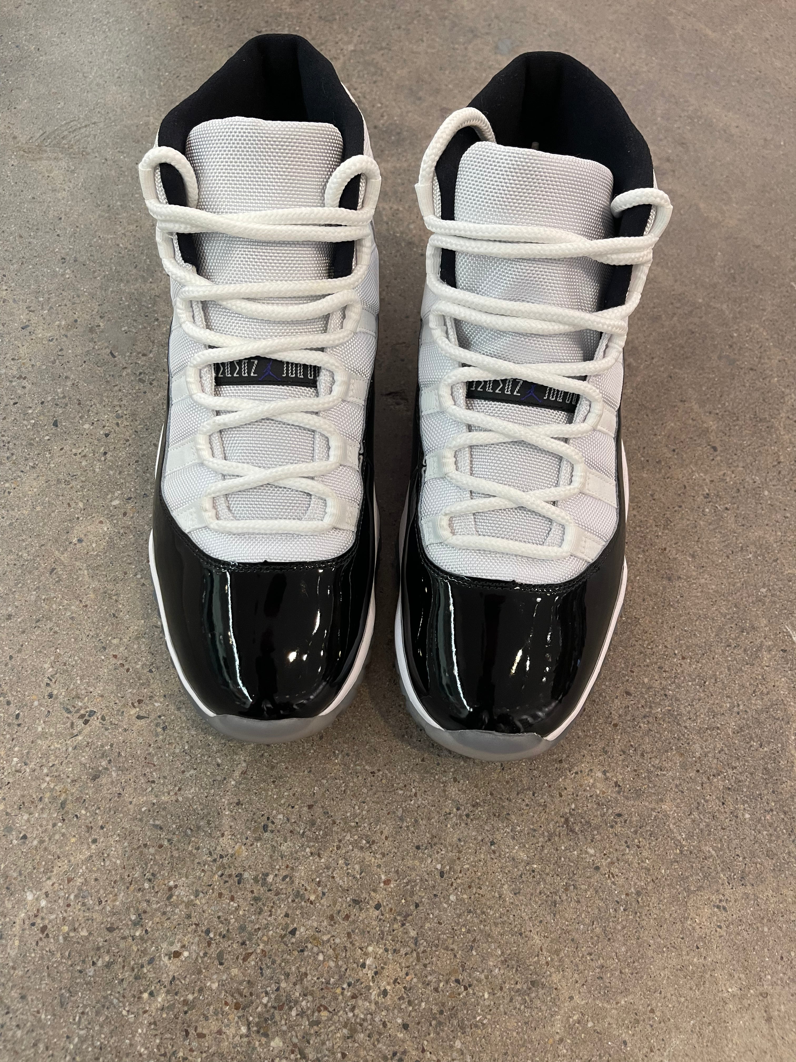 Jordan 11 Retro Concord (2018) Pre-Owned sz 11