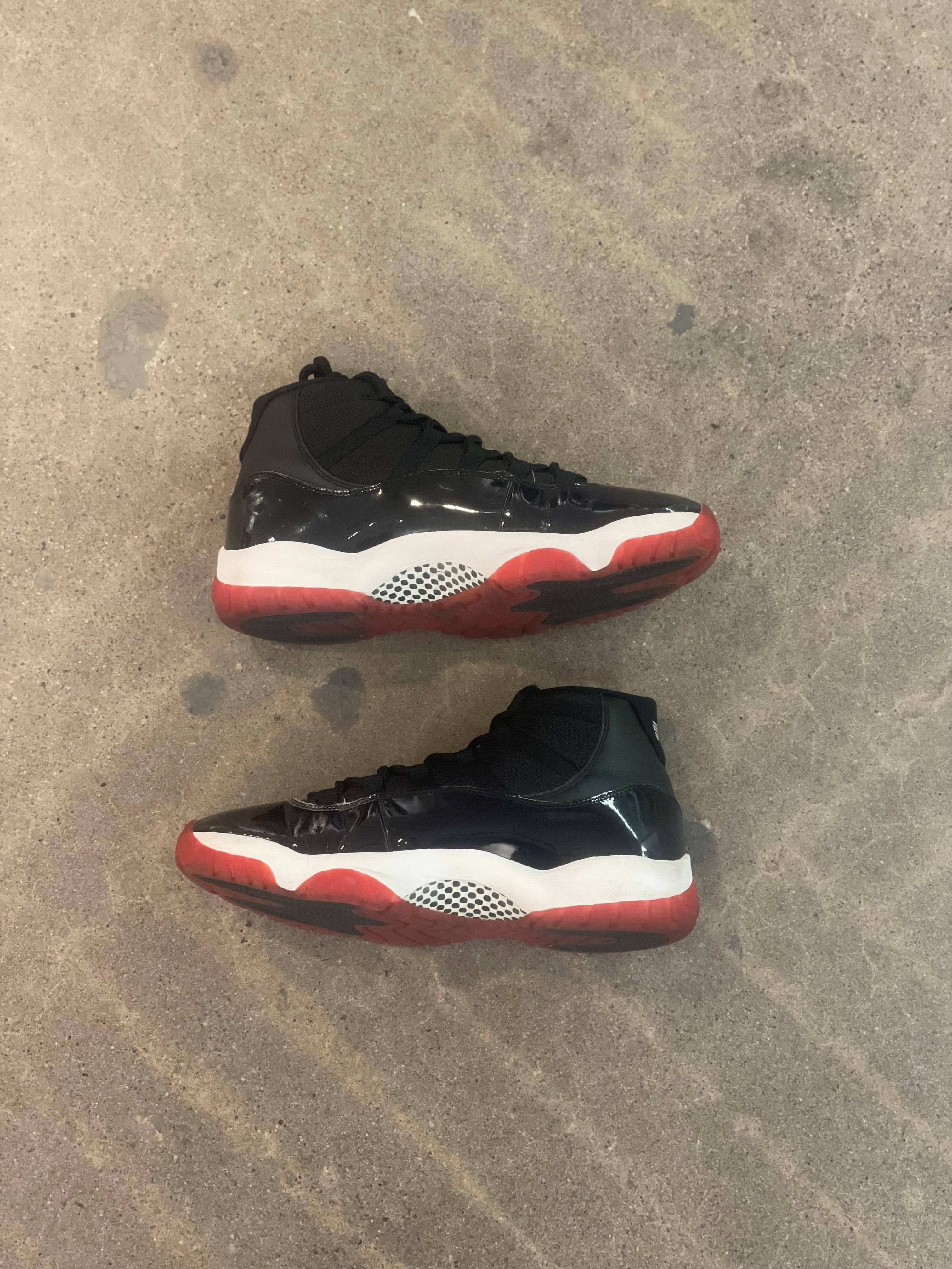 Jordan 11 Retro Playoffs Bred (2019)(Pre-Owned) Sz 13