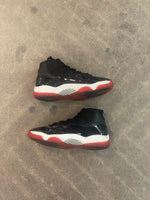 Jordan 11 Retro Playoffs Bred (2019)(Pre-Owned) Sz 13