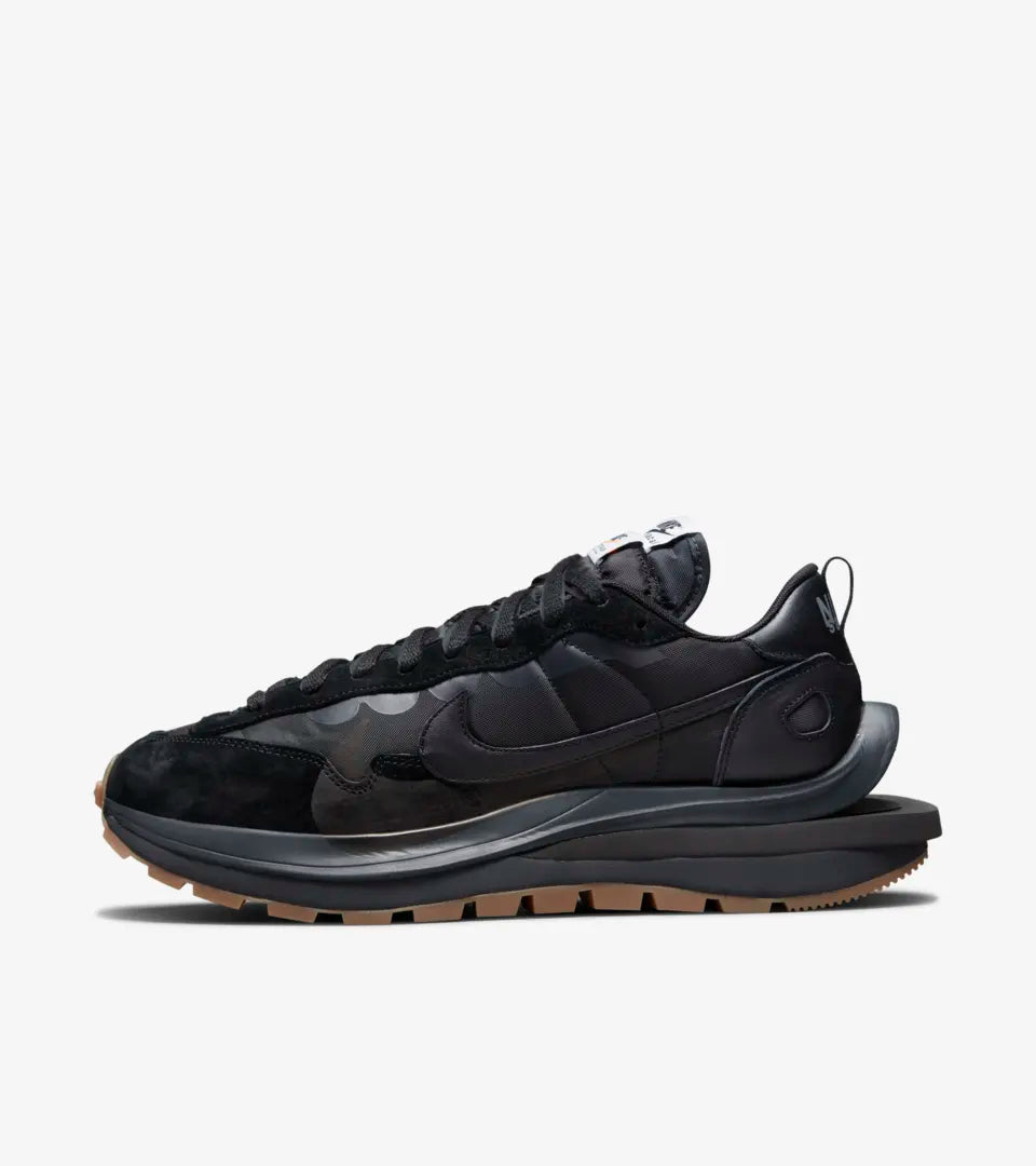 Nike Vaporwaffle sacai Black Gum