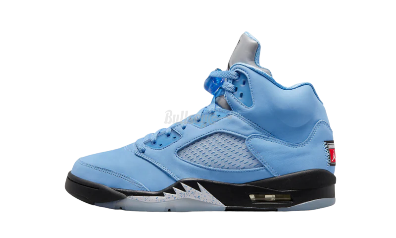 Jordan 5 Retro "UNC University Blue"