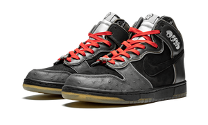 Nike Dunk SB "MF Doom"