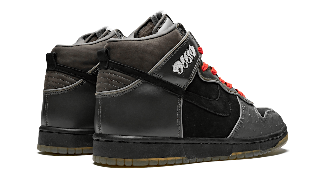 Nike Dunk SB "MF Doom"