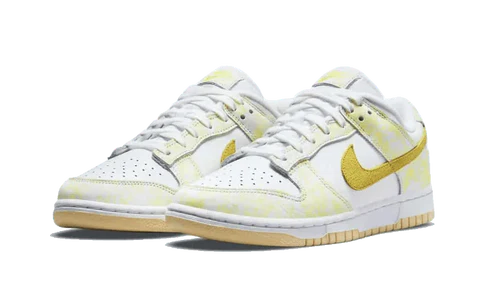 Nike Dunk Low "Yellow Strike" (W)